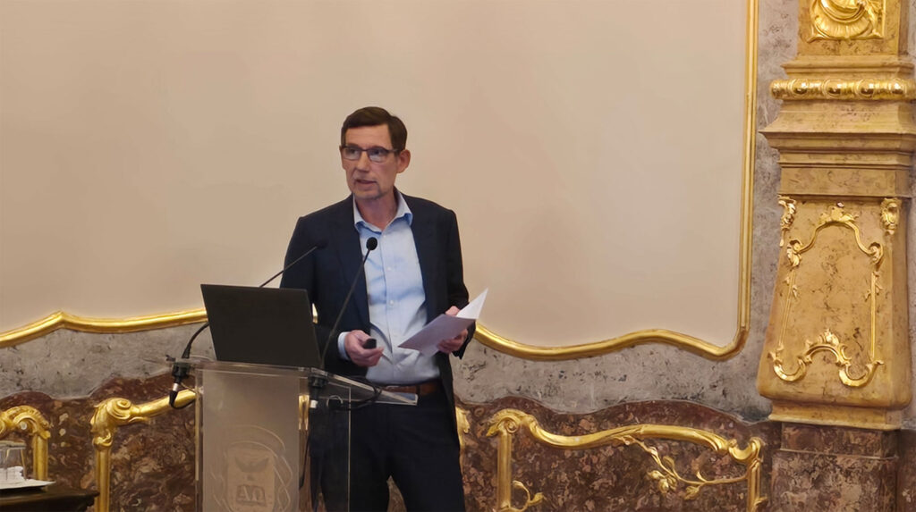 Dr. Varga János Tamás előadása