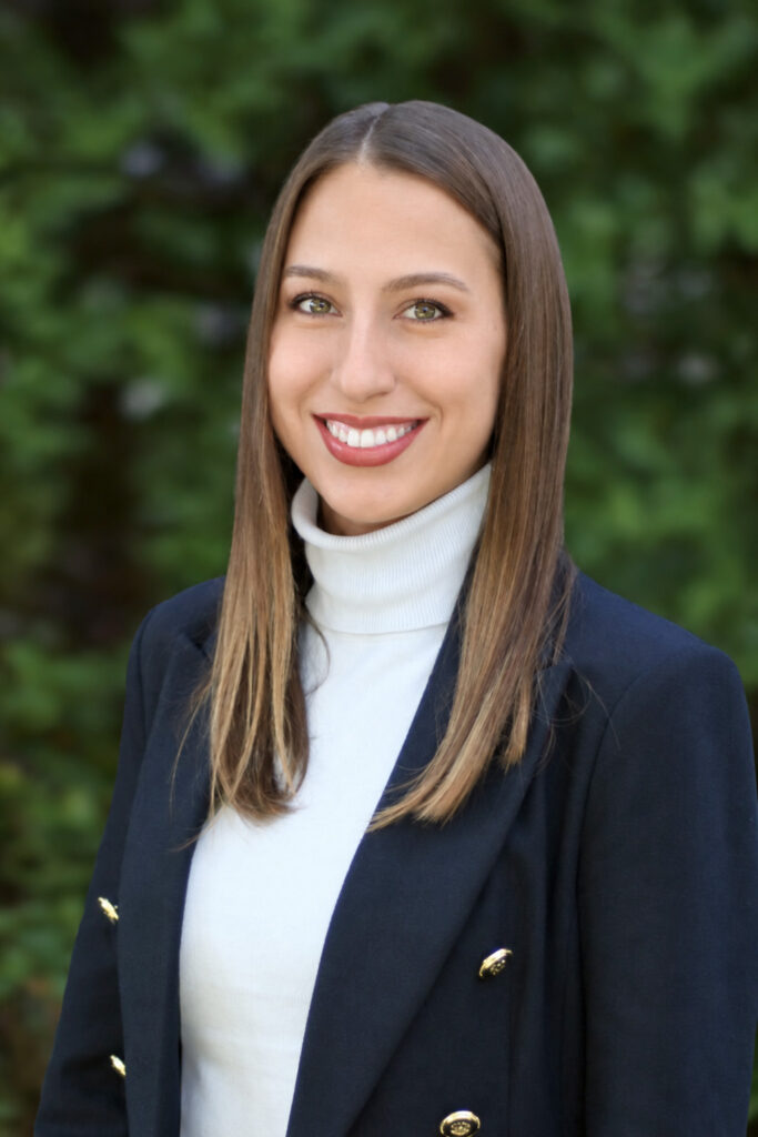 Dr. Laura Holéczy